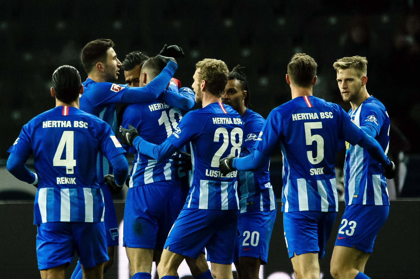 关于柏林赫塔客场胜利，德甲劲旅深陷低谷的信息