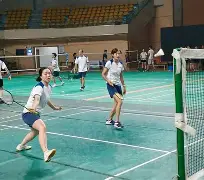 球员心态坚定，奋力拼搏争取胜利