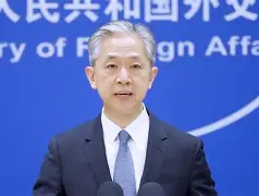 卫冕冠军实现了一场重要胜利，继续领跑积分榜(卫冕冠军解释)